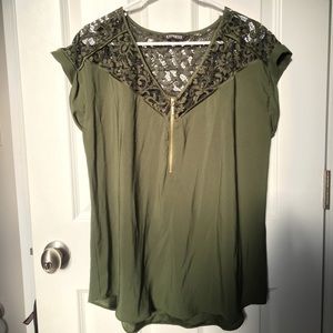 Express Lace Top Blouse with Front Zipper